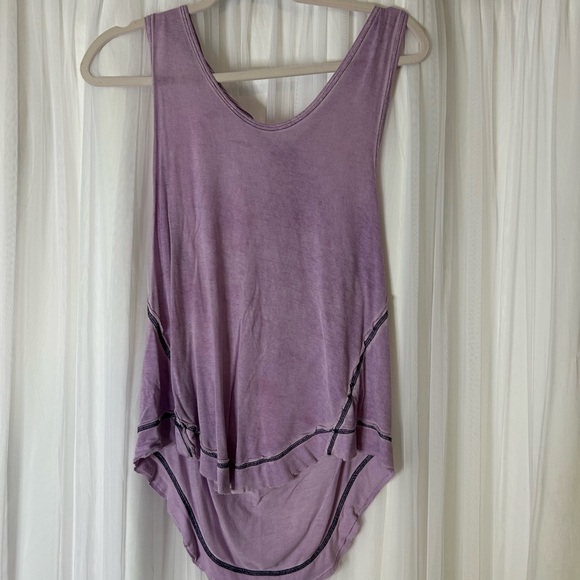 We The Free Tops - We The Free Purple Tank Top — Size Small